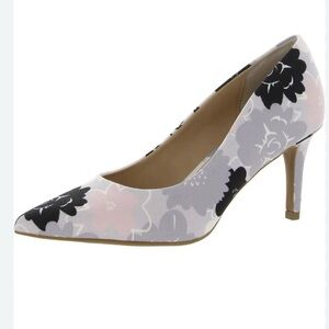 Women’s 10 Alfani floral high heels EUC